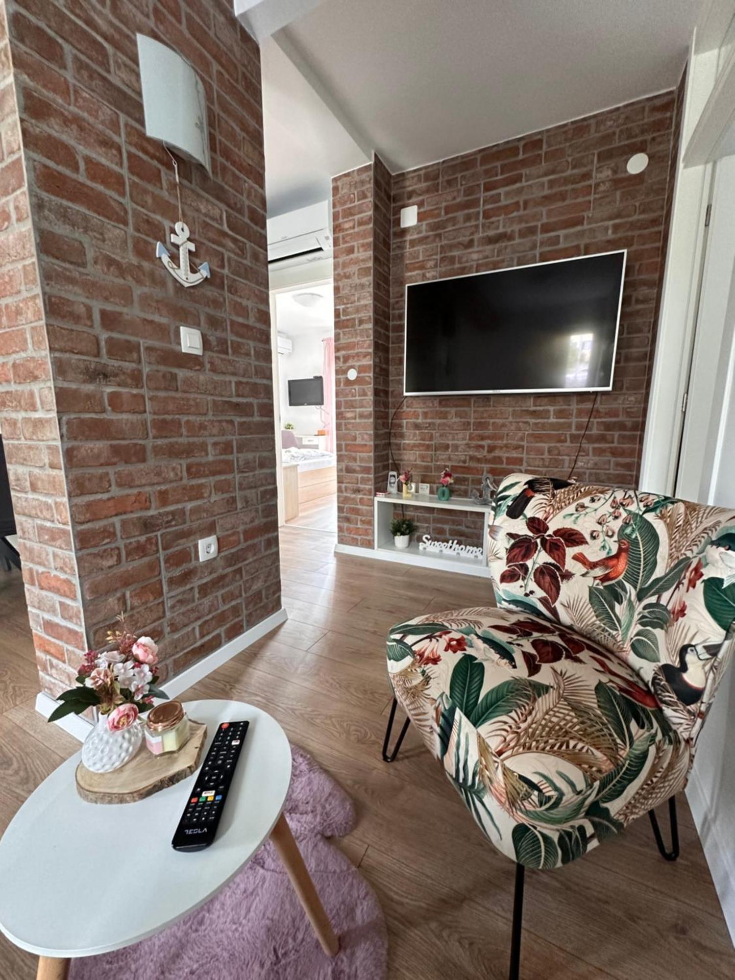 Apartman โอปาติยา ภายนอก รูปภาพ